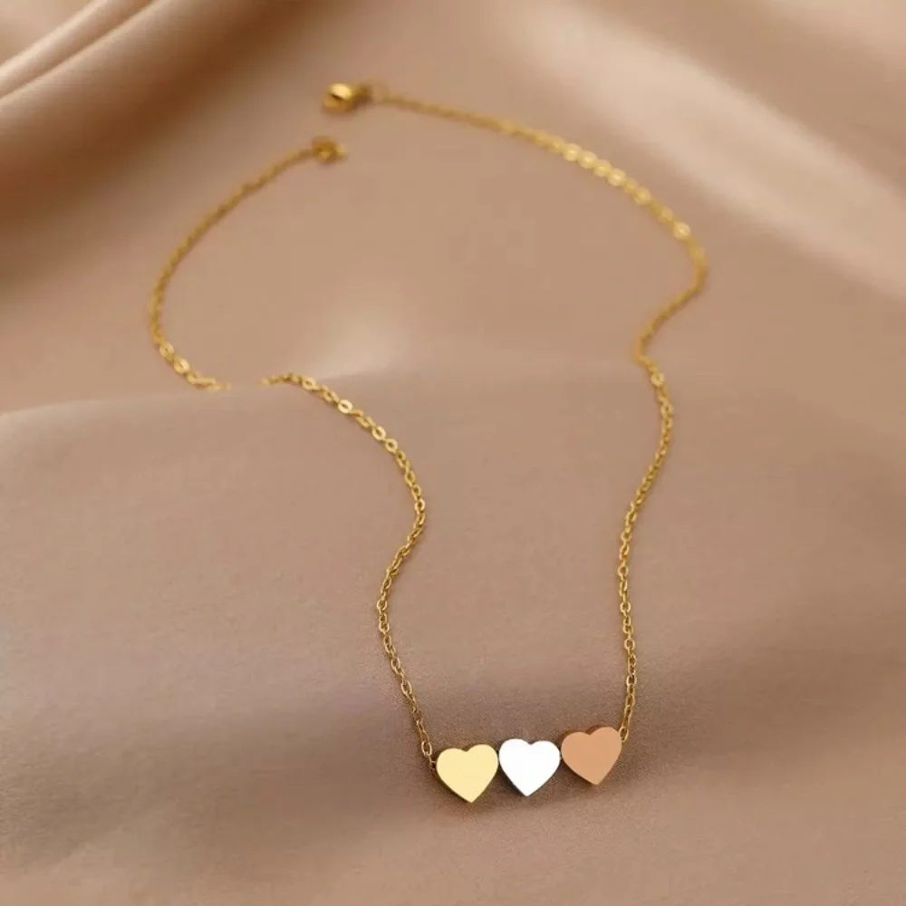 ⚜️𝟯𝟬%𝗢𝗙𝗙 𝗯𝘂𝗻𝗱𝗹𝗲𝘀 𝟯+⚜️ NEW 3 Hearts Stainless Steel Necklace - Picture 8 of 14
